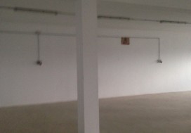 A VENDRE LOCAL INDUSTR LAC 2000 M2