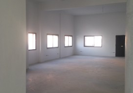 A LOUER IMMEUBLE 2100 M2 LAC