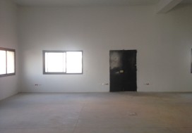 A LOUER IMMEUBLE 2100 M2 LAC