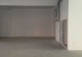 A LOUER IMMEUBLE 2100 M2 LAC
