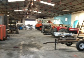 A LOUER LOCAL INDUSTR 1100 M2 TUN OUEST