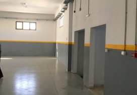 A LOUER LOCAL 2000 M2 DEUX NIV TUNIS SUD