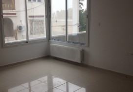 A LOUER IMMEUBLE 4 APPART ET S SOL