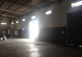 A LOUER LOCAL INDUSTR CHARP 700 M MGHIRA