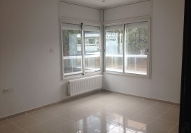 A LOUER IMMEUBLE 4 APPART ET S SOL