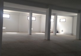 A LOUER LOCAL INDUSTR 2400 M2 MGHIRA