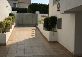A L ETAGE VILLA MEUBLE 280 M2 LAC2 TUNIS