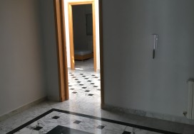 A L ETAGE VILLA MEUBLE 280 M2 LAC2 TUNIS