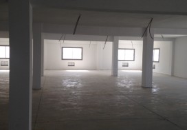 A LOUER LOCAL INDUSTR 2400 M2 MGHIRA