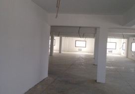 A LOUER LOCAL INDUSTR 2400 M2 MGHIRA