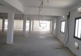 A LOUER LOCAL INDUSTR 2400 M2 MGHIRA