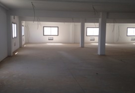 A LOUER LOCAL INDUSTR 2400 M2 MGHIRA