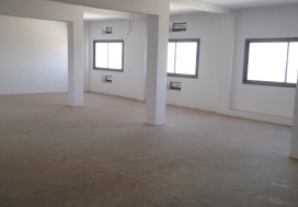 A LOUER LOCAL INDUSTR 2400 M2 MGHIRA
