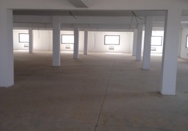 A LOUER LOCAL INDUSTR 2400 M2 MGHIRA