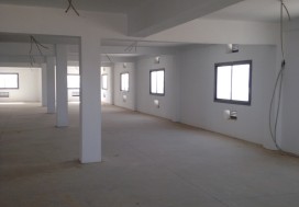 A LOUER LOCAL INDUSTR 2400 M2 MGHIRA