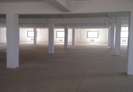 A LOUER LOCAL INDUSTR 2400 M2 MGHIRA