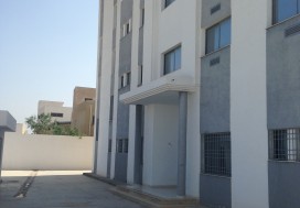 A LOUER LOCAL INDUSTR 2400 M2 MGHIRA