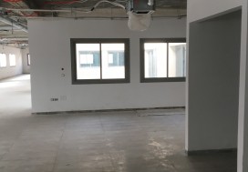 A L IMMEUBE HS 2553 M2 Z LAC 3 TUNIS