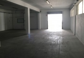 A LOUER LOCAL DALLE 2200 M2 R+2 SLIMEN