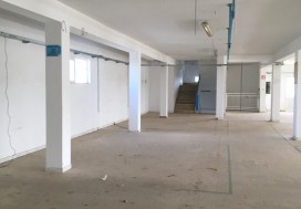A LOUER LOCAL DALLE 2200 M2 R+2 SLIMEN