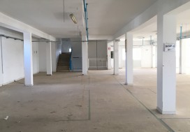 A LOUER LOCAL DALLE 2200 M2 R+2 SLIMEN