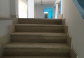 A LOUER LOCAL DALLE 2200 M2 R+2 SLIMEN