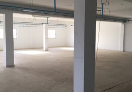 A LOUER LOCAL DALLE 2200 M2 R+2 SLIMEN