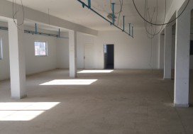 A LOUER LOCAL DALLE 2200 M2 R+2 SLIMEN