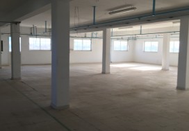 A LOUER LOCAL DALLE 2200 M2 R+2 SLIMEN