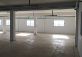A LOUER LOCAL DALLE 2200 M2 R+2 SLIMEN