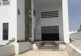 A LOUER LOCAL 5265/3895 M2 TUNIS SUD