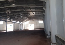 A LOUER LOCAL MODERNE 7000 M TUNIS OUEST