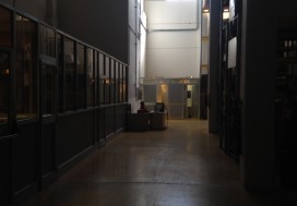 A VENDRE LOCAL 18000 M2 TUN OUEST