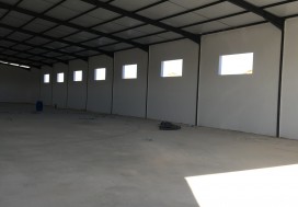 A LOUER DEPOT 1600/2000 M2 TUN OUEST