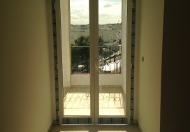 A LOUER IMMEUBLE 3 ETAGES TUNIS OUEST