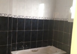 A LOUER IMMEUBLE 3 ETAGES TUNIS OUEST