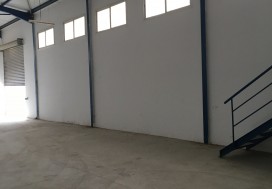 A VENDRE LOCAL 720/3300 M2 TUNIS SUD