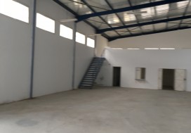 A VENDRE LOCAL 720/3300 M2 TUNIS SUD