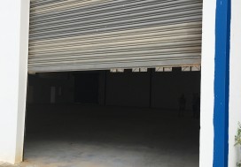 A VENDRE LOCAL 720/3300 M2 TUNIS SUD