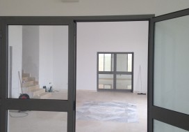 A LOUER LOCAL 2700 M2 TUNIS SUD