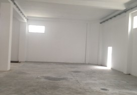 A LOUER LOCAL 2700 M2 TUNIS SUD