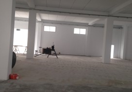 A LOUER LOCAL 2700 M2 TUNIS SUD