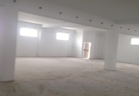 A LOUER LOCAL 2700 M2 TUNIS SUD