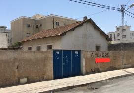 A VENDRE TERRAIN ET VILLA 505 M2 TUN SUD