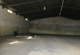 A LOUER LOCAL INDUSTR 900 M2 B AROUS