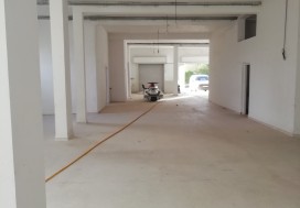 A L LOCAL COMMERCIAL 950 M2 TUNIS OUEST