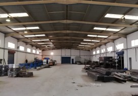 A VENDRE LOCAL 1575/2500 M2 RADES