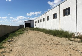 A LOUER DEPOT CHARP 1980 M2 TUN OUEST
