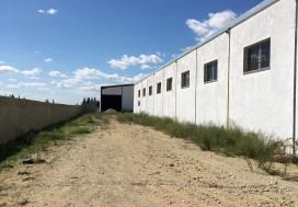 A LOUER DEPOT CHARP 1980 M2 TUN OUEST