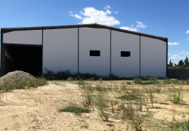 A LOUER DEPOT CHARP 1980 M2 TUN OUEST